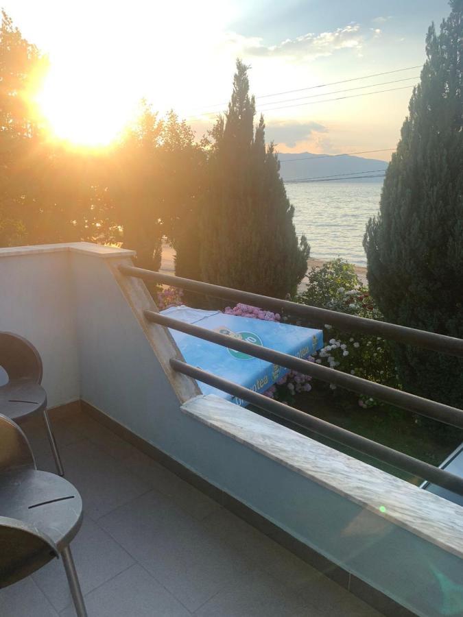 Vila Deni Tushemisht Bagian luar foto